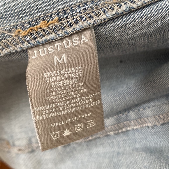 Just USA Jean Jacket Denim Distressed size Medium - Picture 7 of 7
